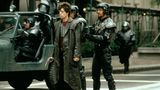 Hier sieht man Jagger im Jahr 1992 im Science-Fiction-Film "Freejack", für den er auch das Titellied "Ruthless People" sang – eines seiner zahlreichen Filmkompositionen. Für das Filmlied "Old Habits" erhielt er 2005 den Golden Globe. Und auch als Regisseur probierte er sich hin und wieder aus.