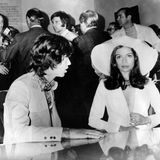 1971 hatte Jagger eine neue Frau an seiner Seite – die er schlussendlich sogar heiratete: Sieben Jahre hielt die Ehe mit 'Bianca' Pérez-Mora Macías, eine gemeinsame Tochter, Jade Sheena Jezebel Jagger, ging aus der Partnerschaft hervor. 