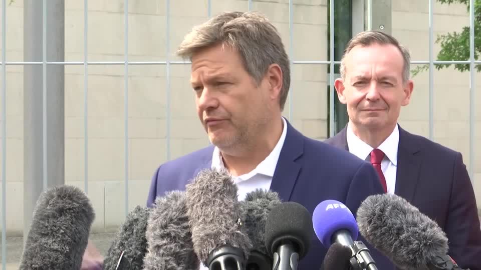 Video: "Wir fördern grünen Wasserstoff und nehmen alles" - Habeck zur Wasserstoffstrategie