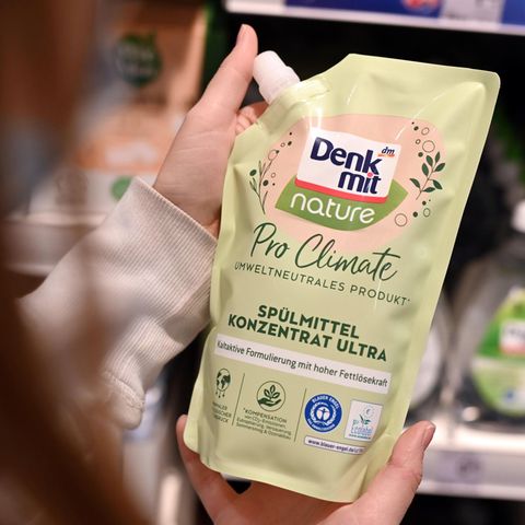 DM labelt Eigenmarke "Denk mit" als "umweltneutrales Produkt"