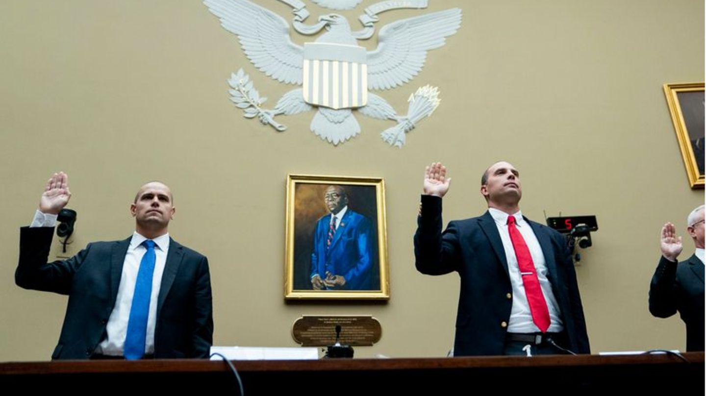 Ufo-Ausschuss: Eine Vereidigung findet während der Anhörung des Unterausschusses.