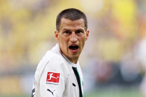 Stefan Lainer wird Borussia mehrere Monate lang fehlen.