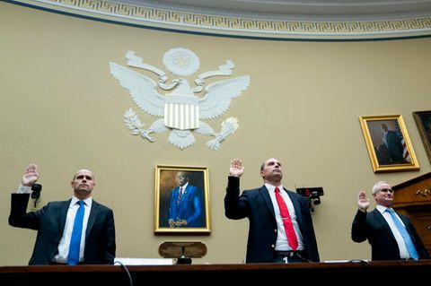 Die Whistleblower Ryan Graves, David Grusch, und David Fravor im "Ufo-Ausschuss" vor dem US-Repräsentatenhaus