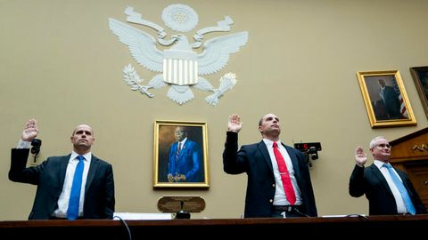 Die Whistleblower Ryan Graves, David Grusch, und David Fravor im "Ufo-Ausschuss" vor dem US-Repräsentatenhaus