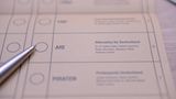 Ein Stimmzettel bei den Landtagswahlen in Hessen