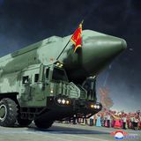 Eine Interkontinentalrakete des Typs Hwasong-18 (Foto) soll nach KCNA-Angaben auch bei der Militärparade gezeigt worden sein