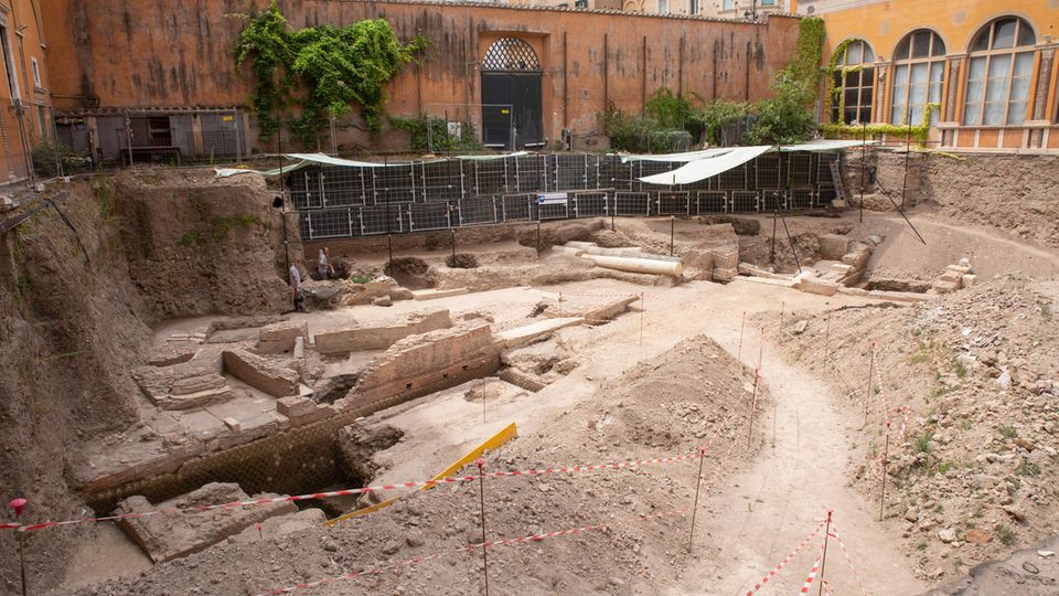 Archäologie: Die Überreste von Neros Theater auf der Baustelle in Rom