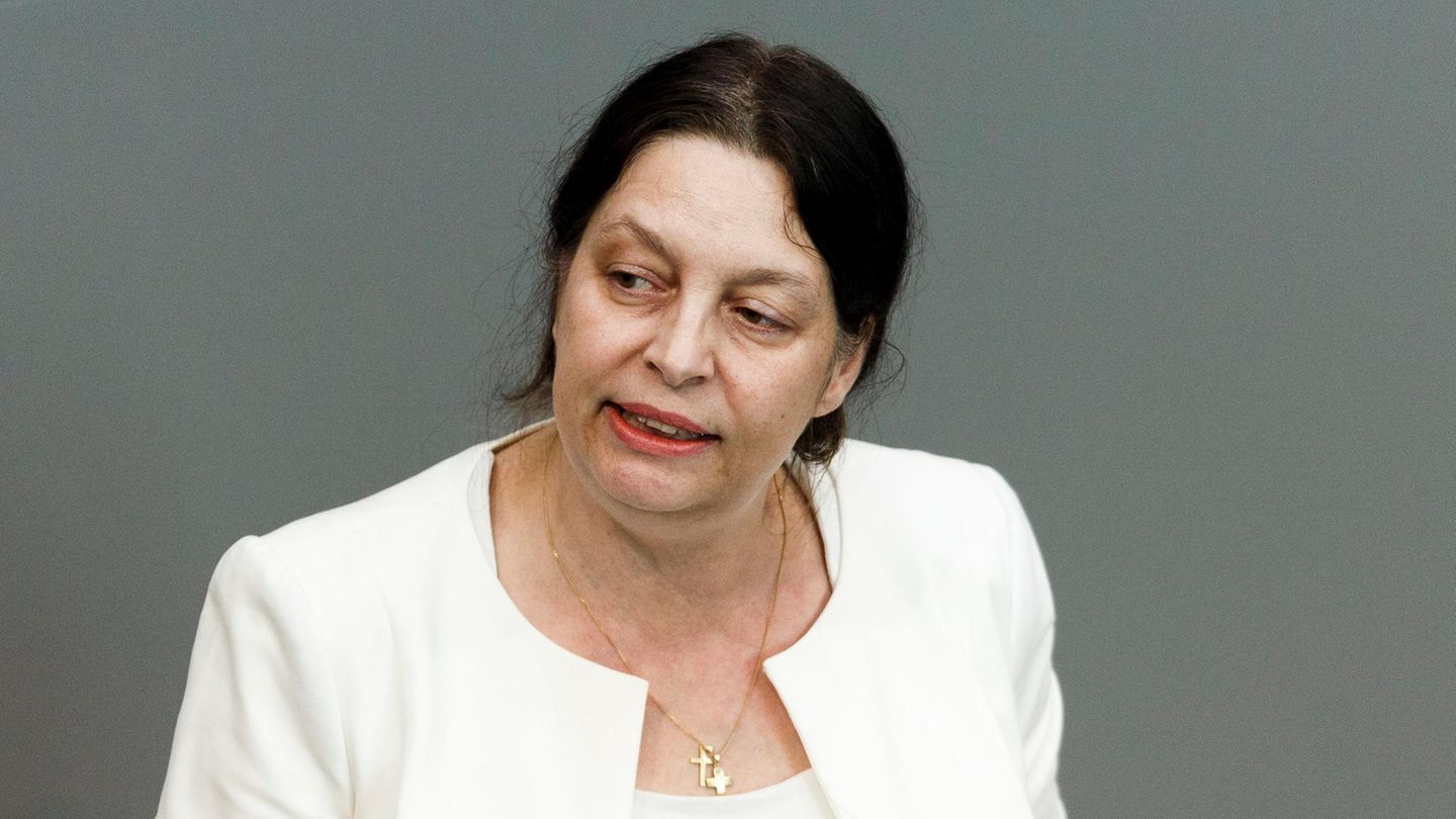 Die frühere AfD-Bundestagsabgeordnete Birgit Malsack-Winkemann im Bundestag