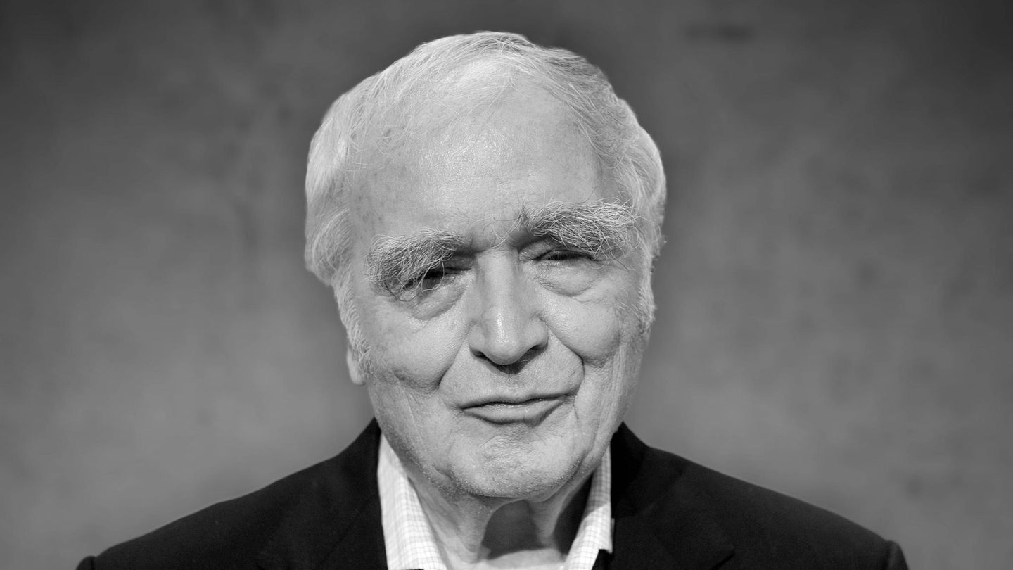 Der Schriftsteller Martin Walser ist im Alter von 96 Jahren gestorben. 