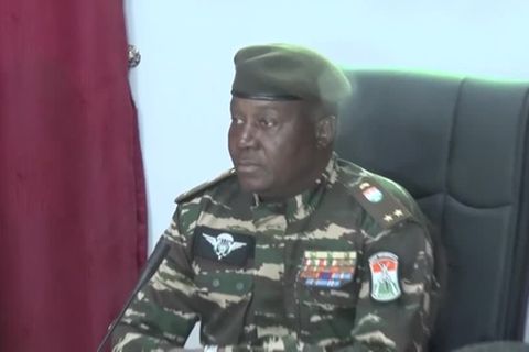 Video: Militärrat übernimmt nach Putsch die Macht in Niger