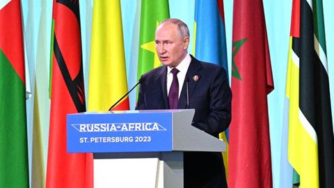 Russlands Präsident Wladimir Putin auf dem zweiten Russland-Afrika-Gipfel