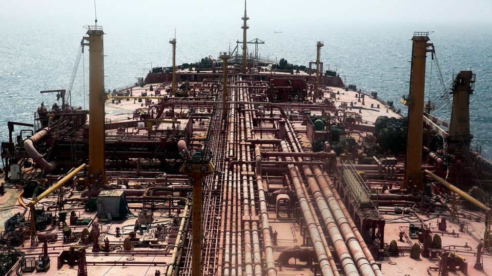 Öltanker "FSO Safer" vor der Küste des Jemen