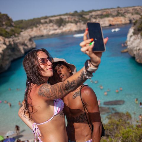 Mallorca: Selfie an der Bucht