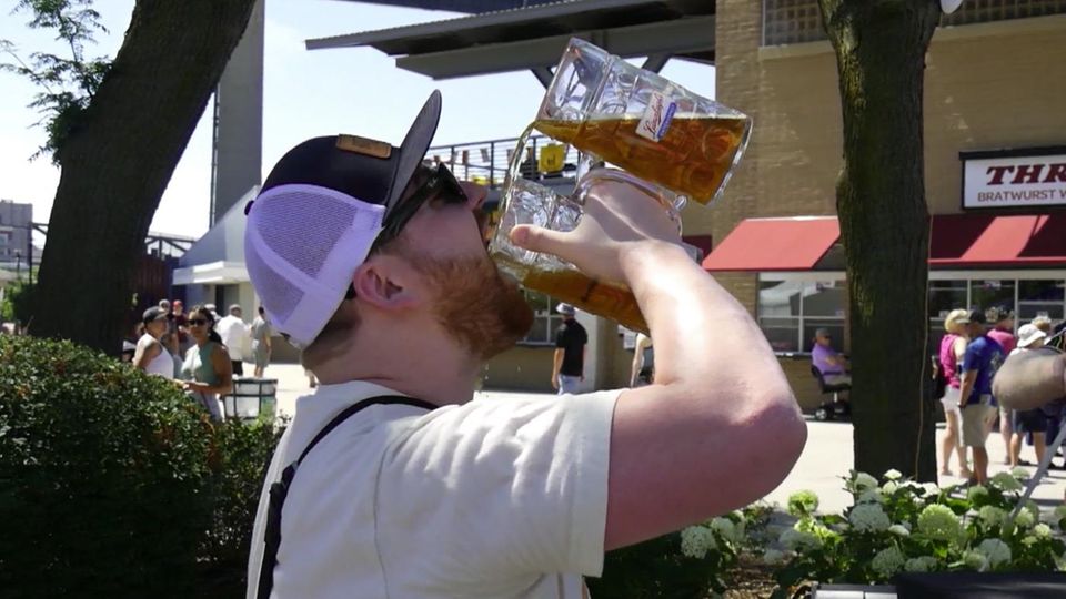 Bei "Germanfest" in den USA feiern Amerikaner ihre deutsche Herkunft – aber deutsches Bier ist verboten Bei "Germanfest" in den USA feiern Amerikaner ihre deutsche Herkunft – aber deutsches Bier ist verboten