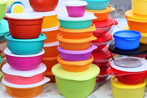 Gestappelte Tupperware