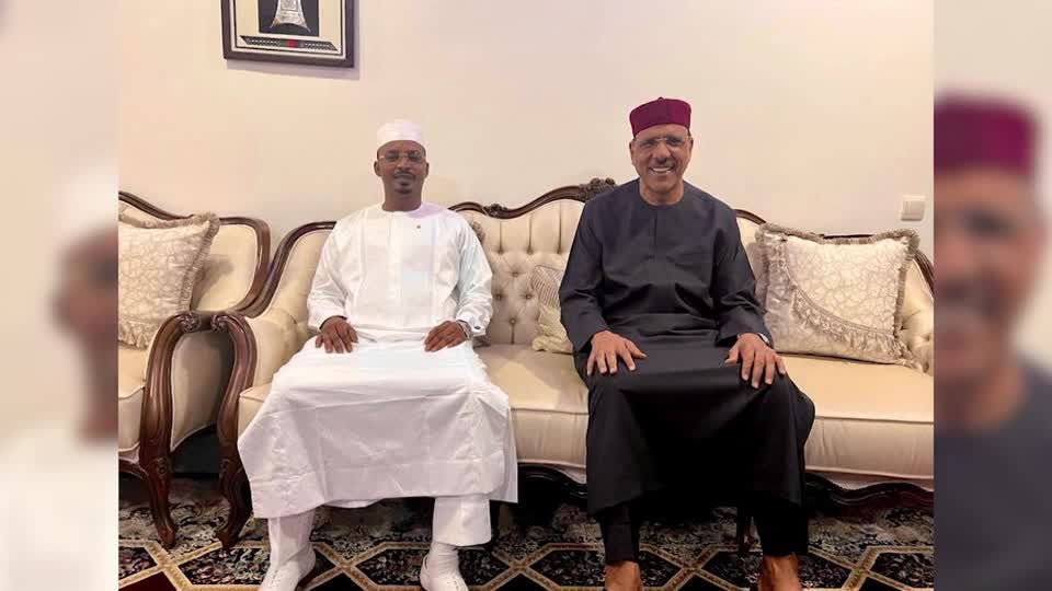 Video: Präsident von Tschad reist als Vermittler nach Niger