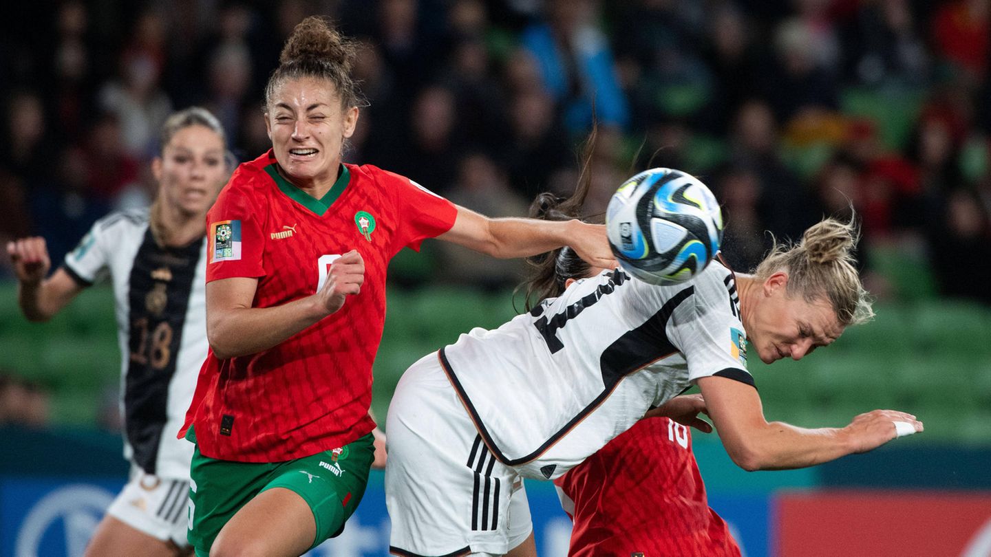 Kopfball von Alexandra Popp