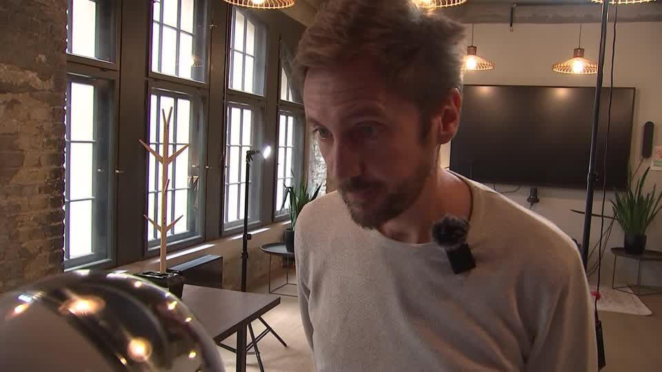 Video: Digitaler Ausweis und Kryptowährung per Iris-Scan