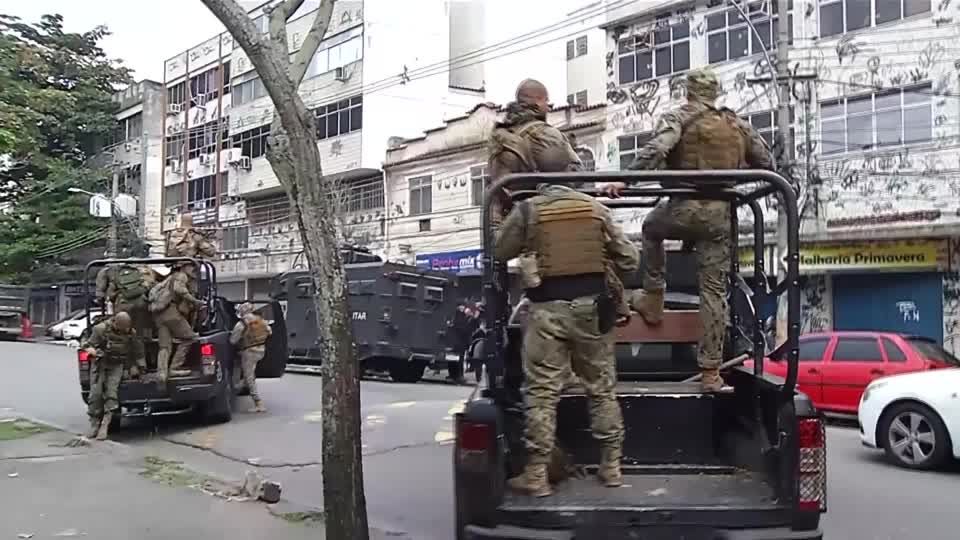 Video: Zahlreiche Tote bei Polizeirazzien in Brasilien