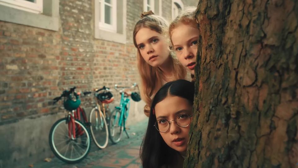 "Die drei !!!": Detektiv- und Jugendbuch-Verfilmung im spannenden Trailer "Die drei !!!": Detektiv- und Jugendbuch-Verfilmung im spannenden Trailer