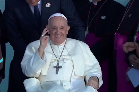 Video: Weltjugendtag in Lissabon: Hunderttausende jubeln Papst zu
