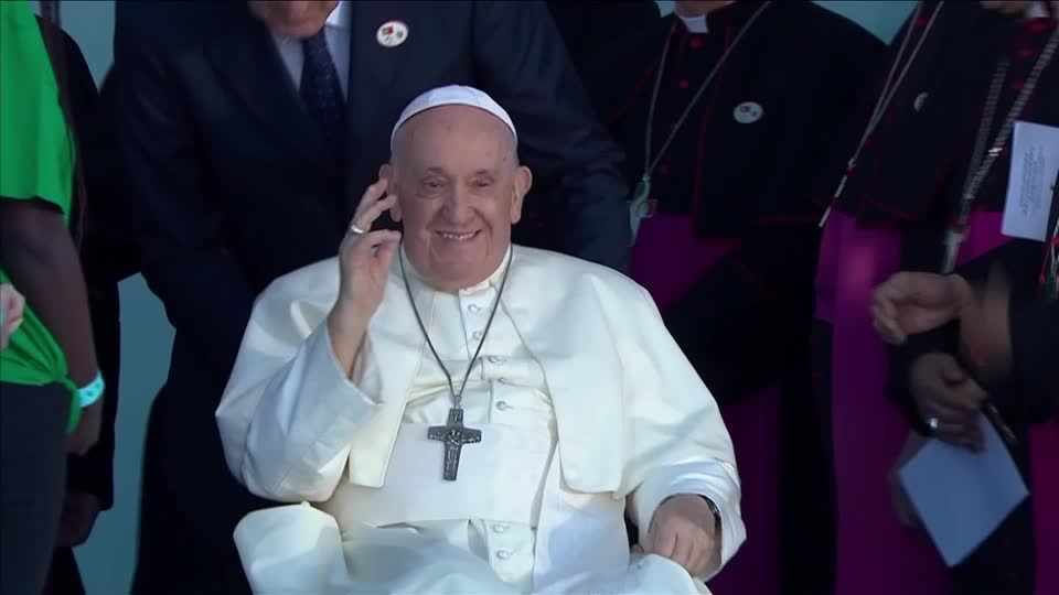 Video: Weltjugendtag in Lissabon: Hunderttausende jubeln Papst zu