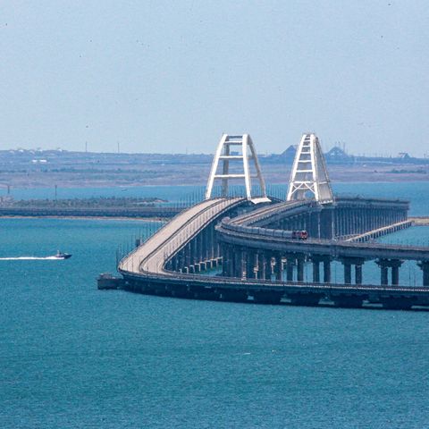 Krim-Brücke, Straße von Kertsch