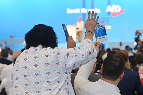 Eine Delegierte beim letzten Bundesparteitag der AfD in Magdeburg.