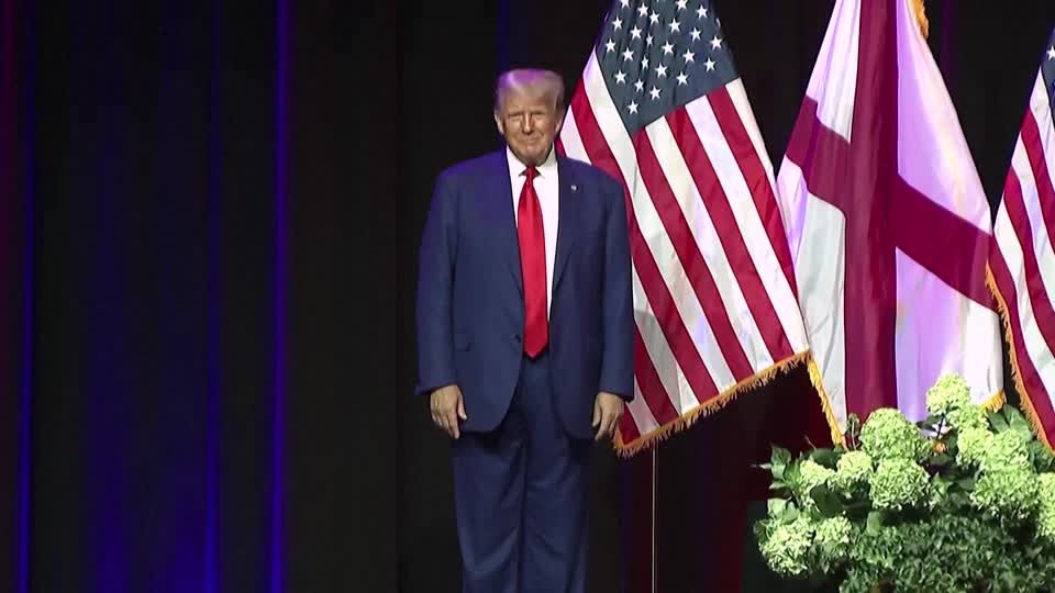 Prozess wegen Verschwörung: Donald Trump nach Gerichtstermin: "Wenn Sie mich verfolgen, verfolge ich Euch"