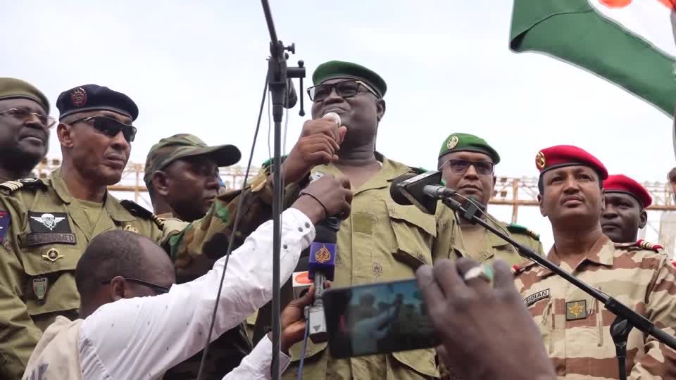 Video: Niger: Junta schließt Luftraum über dem Land
