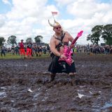 ... machten einigen der Festivalgäste – zumindest jenen, die es aufs Gelände schafften – im Verlauf der Veranstaltung zunehmend weniger Sorgen.