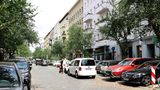Auch in Berlin ist die Parkplatzsuche häufig ein Albtraum. Die Hauptstadt ist bezogen auf die absoluten Zahlen sogar Spitzenreiter, was die Einnahmen aus geparkten Fahrzeugen angeht. Knapp 114 Millionen Euro nahm die Stadt im vergangenen Jahr ein. In Relation bedeutet das: 30,98 pro Einwohner und somit Platz 5 im Ranking.