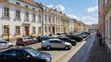 Zwar geht es in Brandenburgs Hauptstadt Potsdam deutlich beschaulicher zu als in Berlin, aber auch hier sprudeln die Einnahmen durch geparkte Autos. Mit 28,64 Euro Einnahmen pro Einwohner liegt Potsdam einen Platz hinter der Bundeshauptstadt.