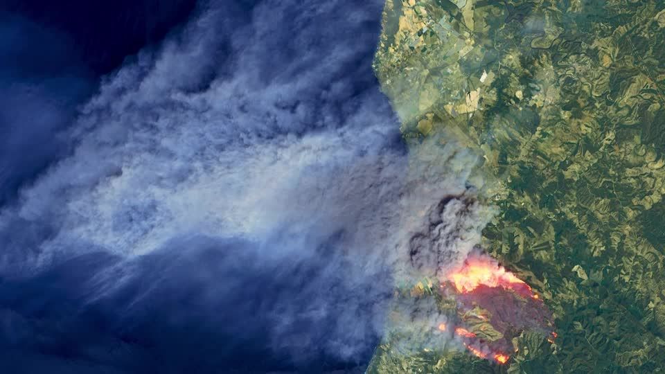 Video: Urlaubsregion gefährdet: Waldbrände wüten weiter in Portugal