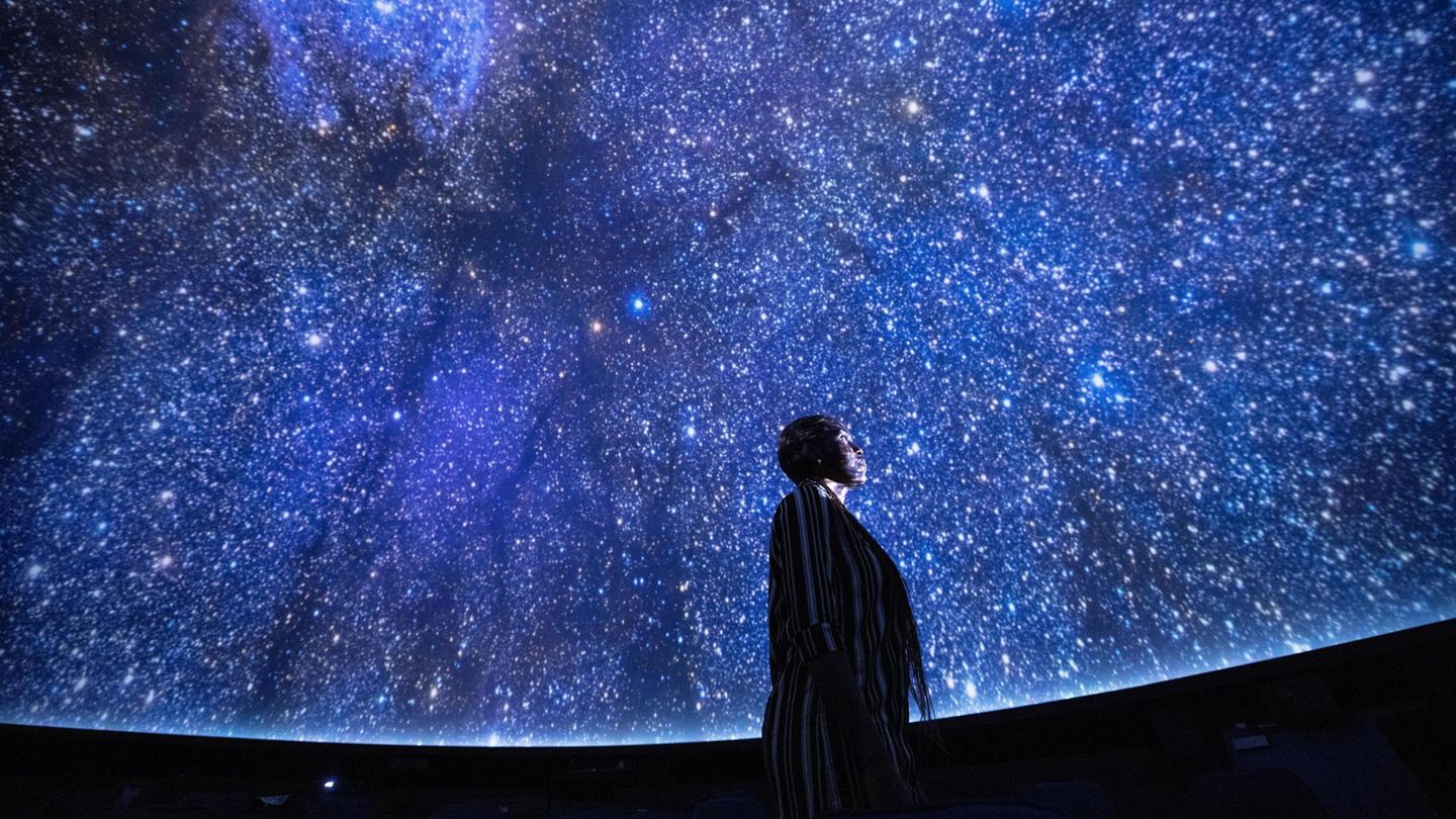 Sternenhimmel im Planetarium Megateleskop Ska in Südafrika