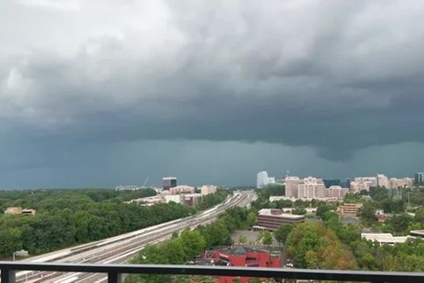 Video: US-Ostküste macht sich auf Tornados gefasst