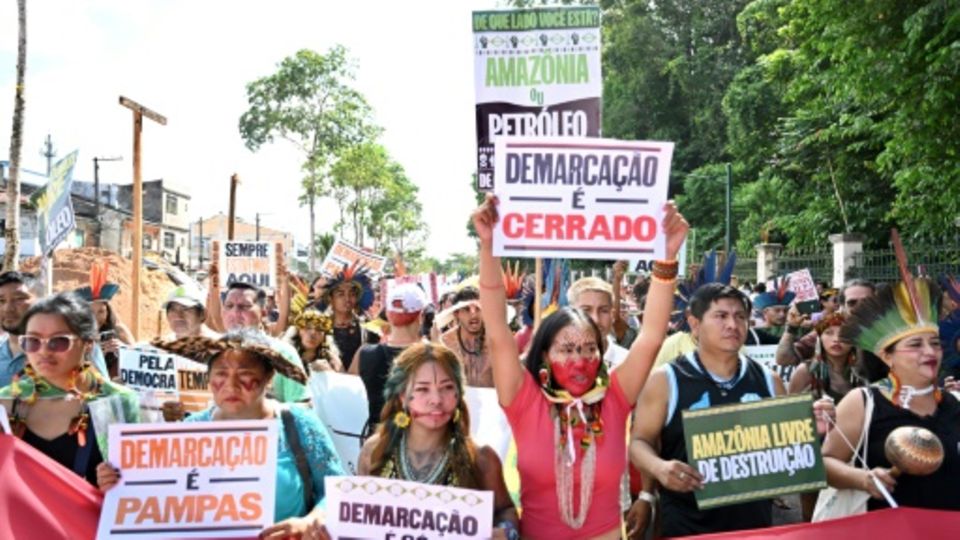 Indigene protestieren in Belém