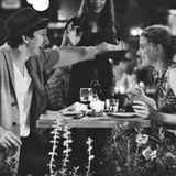 2012 ergatterte Gerwig die Hauptrolle im Independentfilm "Frances Ha", für die sie sogar eine Golden-Globe-Nominierung erhielt. In der Produktion spielt sie eine verträumte, ambitionierte, jedoch erfolglose Tänzerin, die sich durch ihr Leben im viel zu teuren New York City zu schlagen versucht – eine Situation, die ein wenig an ihre eigenen Anfangsjahre in der Metropole erinnert. Auch hier schrieb Gerwig das Drehbuch gemeinsam mit Baumbach, hatte sich – anders als ihr Ehemann – dabei aber nicht als Darstellerin im Kopf. Übrigens spielten auch ihre Eltern, die zu diesem Zeitpunkt noch nie vor der Kamera gestanden hatten, mit und verkörperten darin Francis' Eltern.  