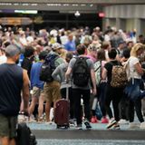 Am Kahului Flughafen auf Hawaii herrscht dichtes Gedränge