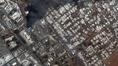 Satellitenbilder zeigen das Ausmaß der Katastrophe auf Hawaii