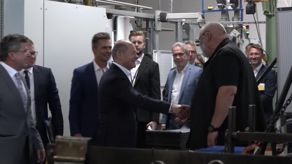 Video: Scholz: Problem des Fachkräftemangels ist lösbar