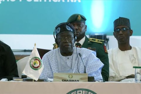 Video: Staatenbund Ecowas hält an Option für Militäreinsatz im Niger fest