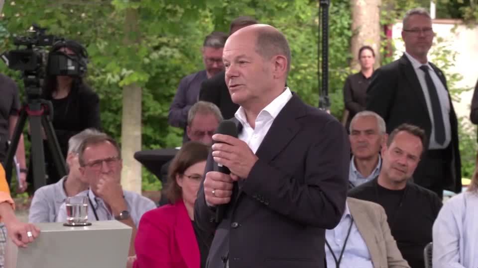 Video: Bürger fragen, Scholz antwortet