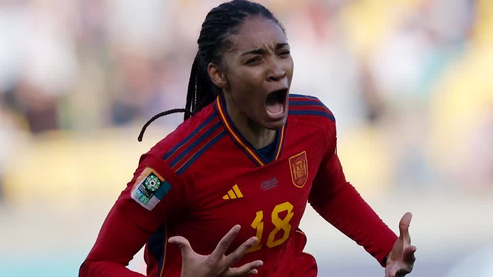 Video: Fußball-WM: Spanierinnen im Halbfinale