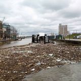 Flüsse säubern mit dem Wasserrad