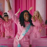 Die Präsidenten-Barbie wird im Film von "Spiderman"-Darstellerin Issa Rae verkörpert.