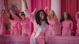 Die Präsidenten-Barbie wird im Film von "Spiderman"-Darstellerin Issa Rae verkörpert.