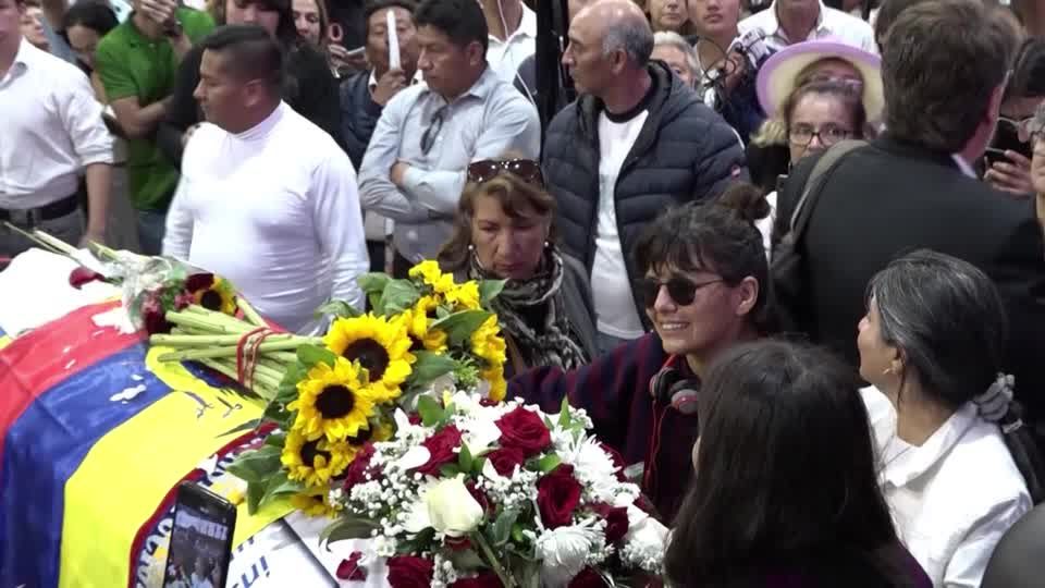 Video: Ecuador: Trauerfeier für ermordeten Präsidentschaftskandidaten Video: Ecuador: Trauerfeier für ermordeten Präsidentschaftskandidaten