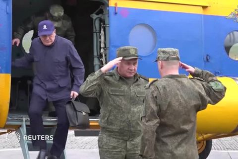 In der Arktis: Verteidigungsminister Schoigu inspiziert Russlands Nordflotte