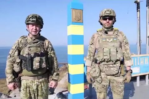 Video: Ukraine: Schlangeninsel mit neuem Grenzpfahl